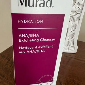 Murad AHA/BHA Exfoliating Cleanser - White and Purple